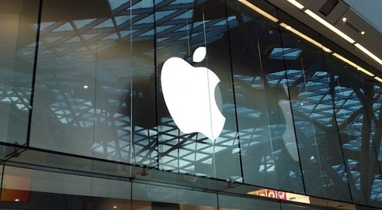 Apple зафиксировала рекордный рост продаж iPhone в России.