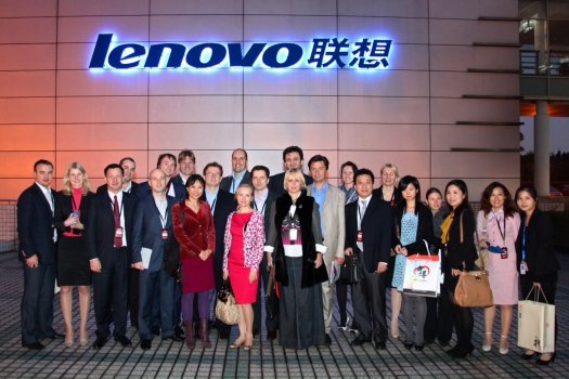 Компания Lenovo стала официальным IT-партнером бизнес-школы Сколково.