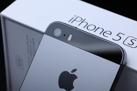 Apple iPhone 5S.