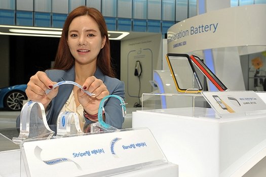 Гибкие аккумуляторы для носимой электроники Samsung.