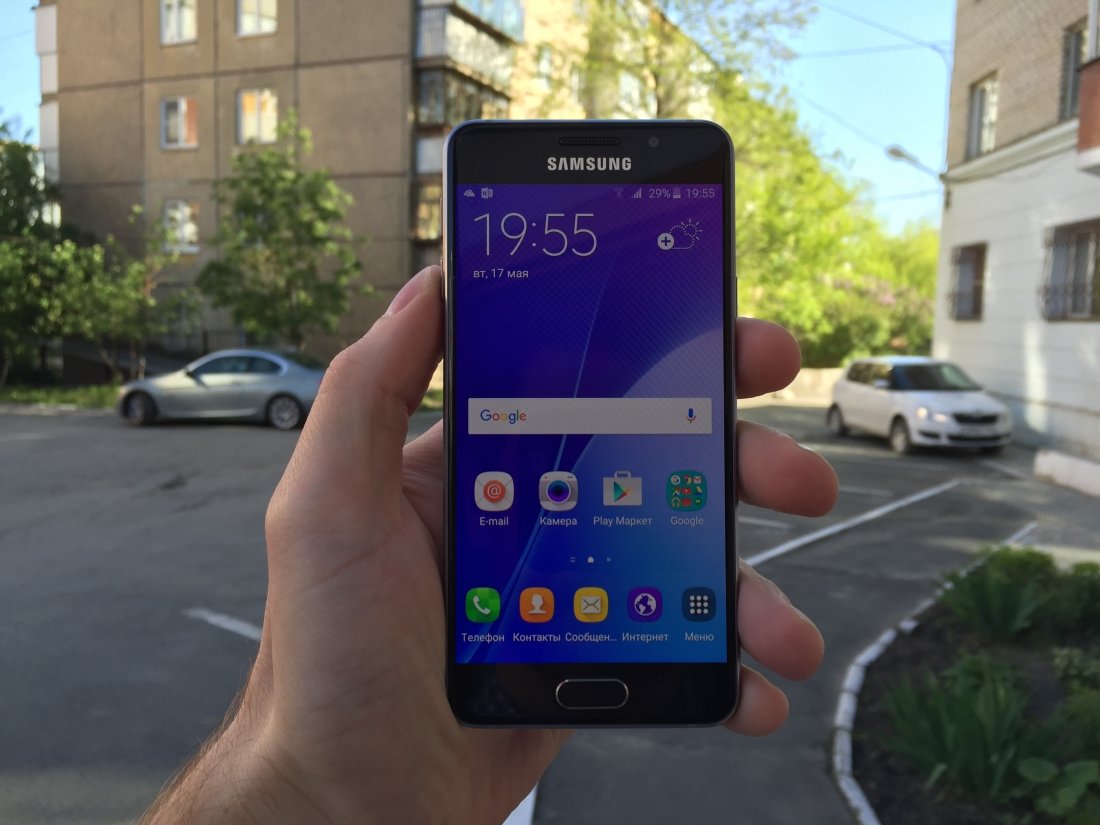 Samsung Galaxy A3 2016.