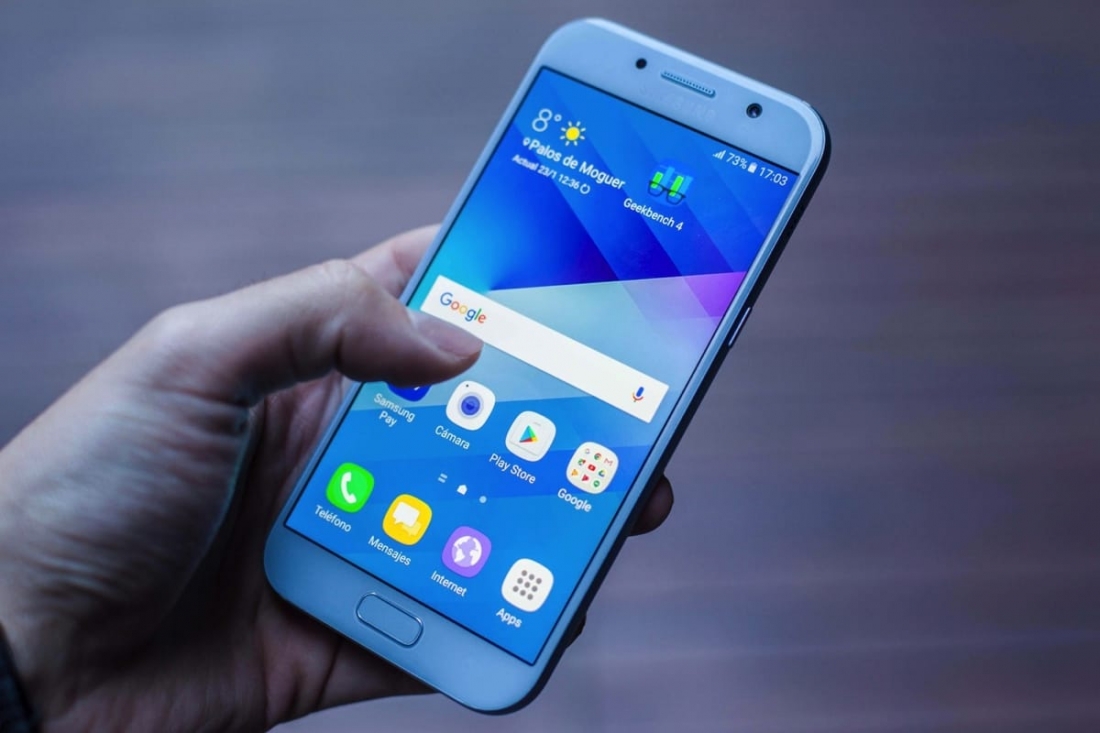 ФАС России обвинила Samsung в координации цен на свои смартфоны и планшеты.