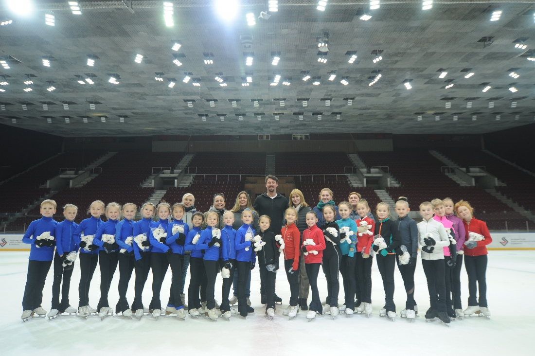 «Звездная дорожка» в Челябинске: известный российский тренер по фигурному катанию проведёт мастер-класс для детей и тренеров.
