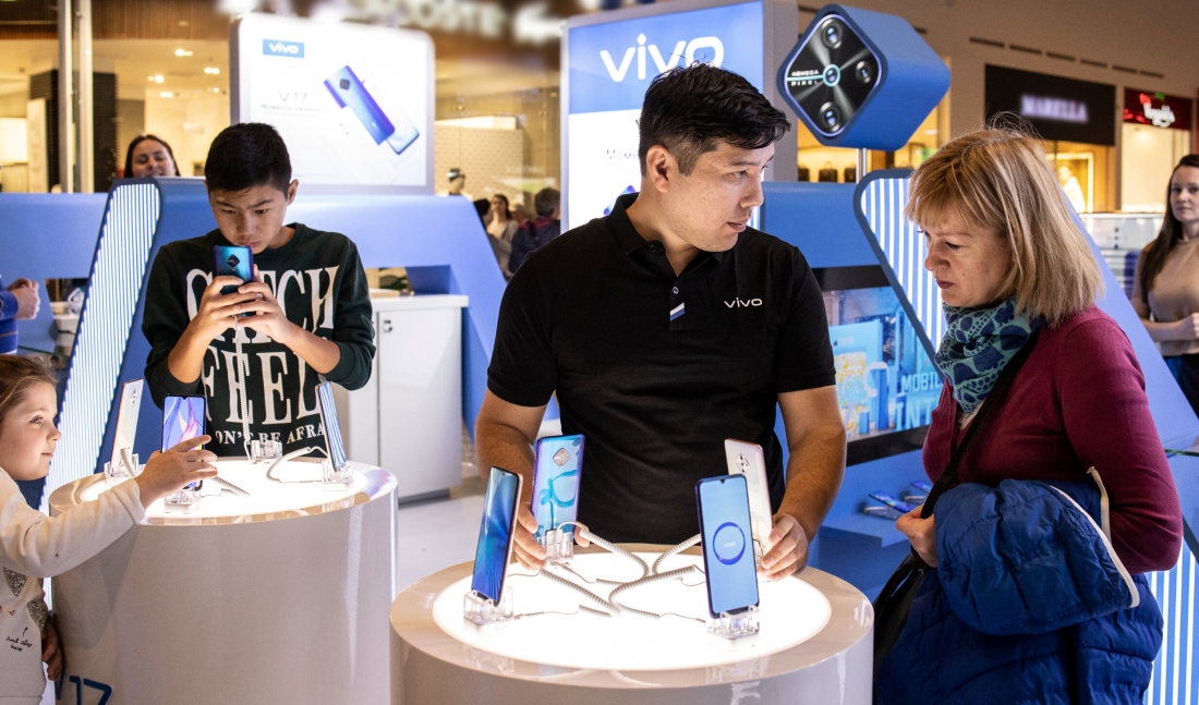 Vivo начала устанавливать приложения российских разработчиков на свои смартфоны.