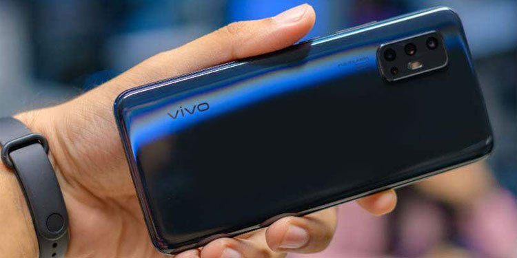Смартфон Vivo V19.