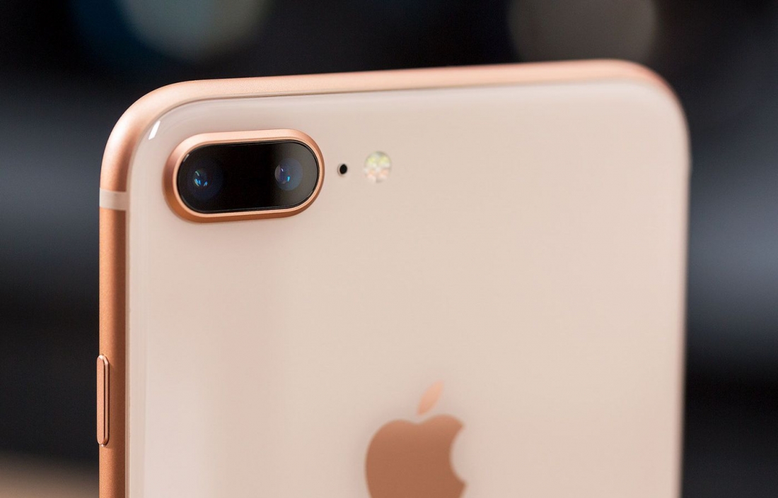 На китайских фабриках началась сборка Apple iPhone 9.