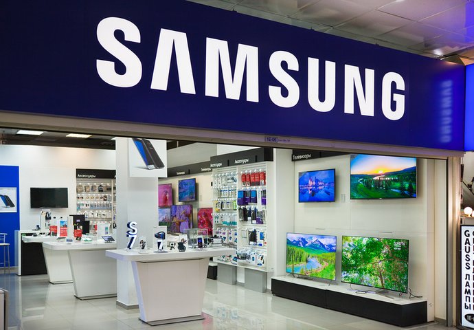 Samsung отчиталась о падении выручки от продажи смартфонов на 18%.