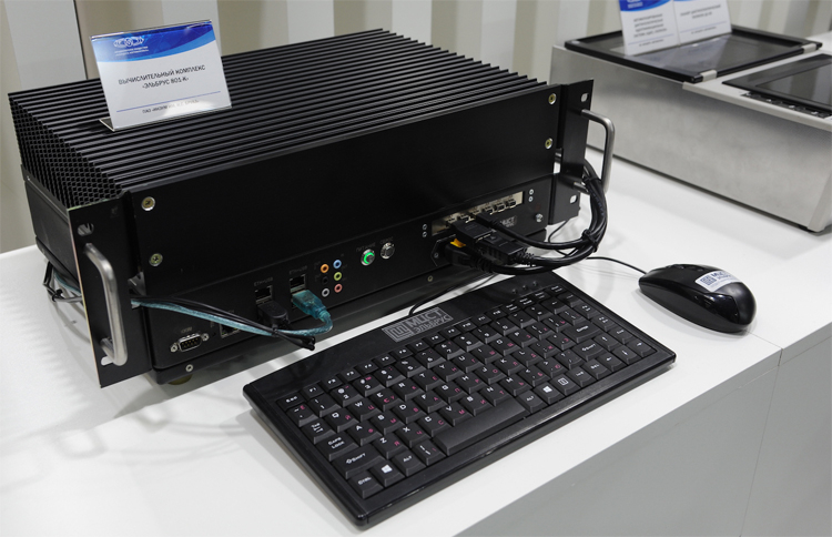Представлен первый промышленный сервер на российском процессоре «Эльбрус-8С».