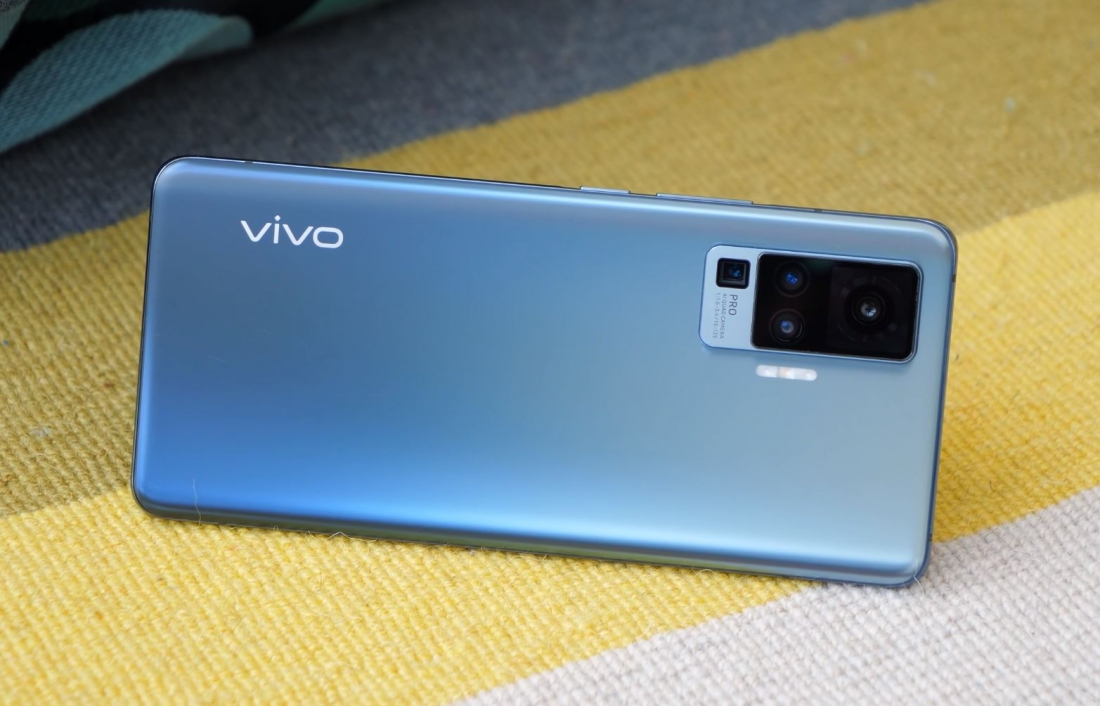 Смартфон Vivo X60 с оптикой Carl Zeiss.