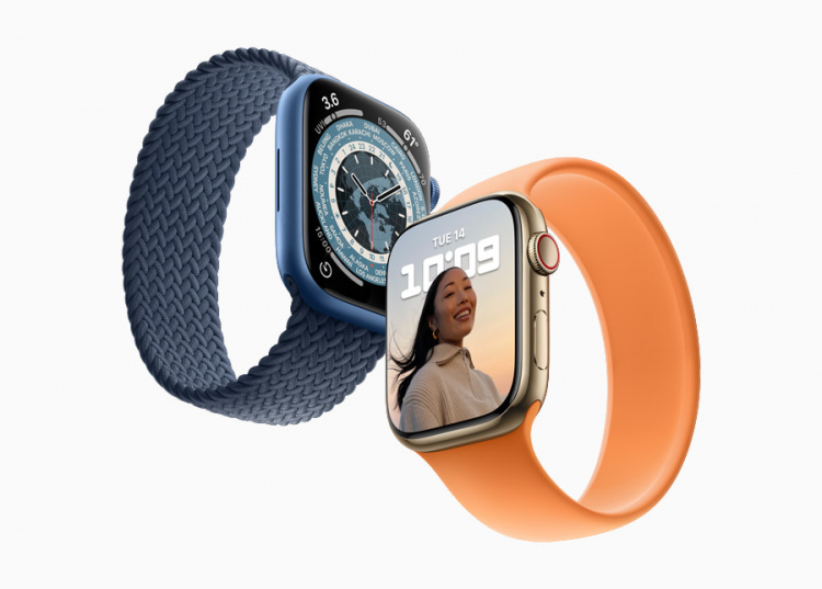 Смарт-часы Apple Watch Series 7.