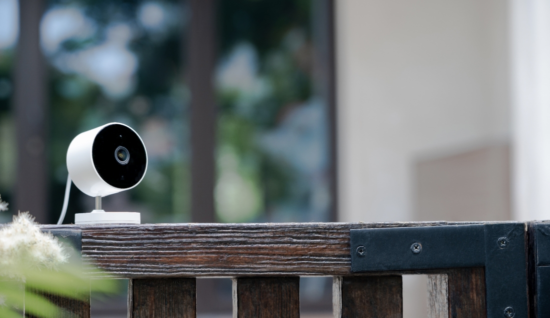 В России стартовали продажи IP-камеры для видеонаблюдения Xiaomi Outdoor Camera AW200.