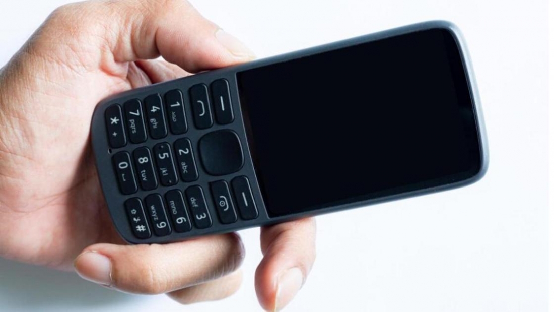 Кнопочные телефоны российских брендов впервые опередили зарубежные по продажам.