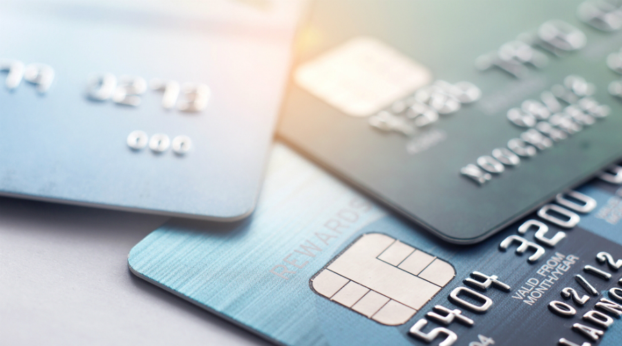 Власти планируют полностью локализовать производство банковских и SIM-карт: определены сроки.