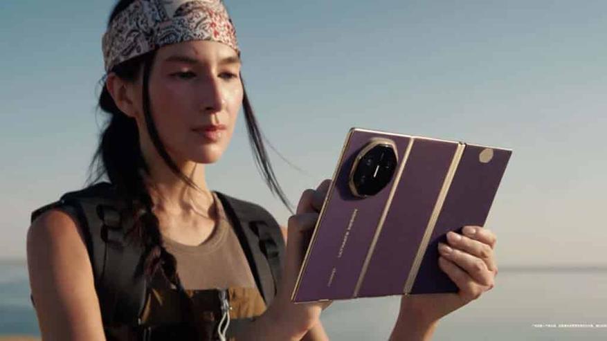 Huawei анонсировала второе поколение смартфонов с тройным сложением экрана: фишки и цены. Huawei анонсировала второе поколение смартфонов с тройным сложением экрана: фишки и цены.