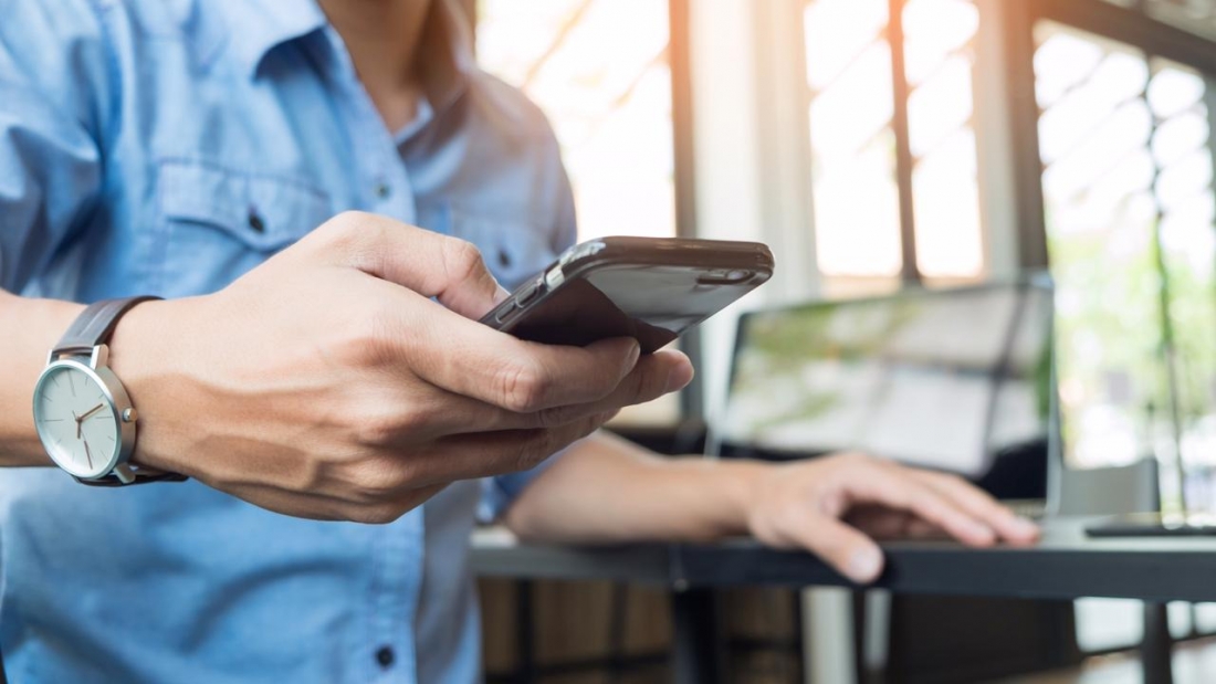 Более половины россиян при смене смартфона остаются верны своему бренду.