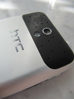 HTC Legend обладает камерой 5 Мпикс с автофокусом и вспышкой.