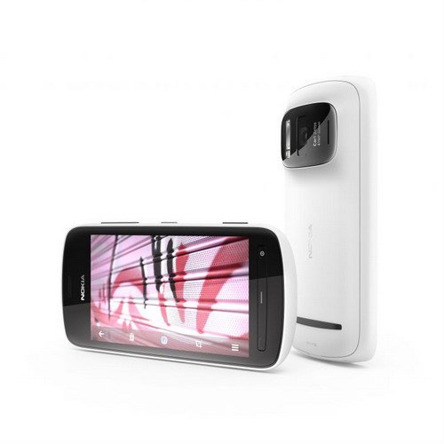 Камерофон Nokia 808 PureView с 41-мегапиксельной камерой.